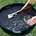 Cleaning and oiling a grill grate