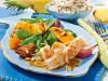 Fischspie mit gegrillter Paprika und Ananas auf Salatbett